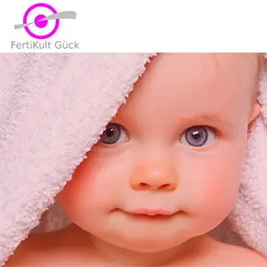 Bild eines Babygesichts als Symbolbild für das Testimonial von FertiKult Gück.
