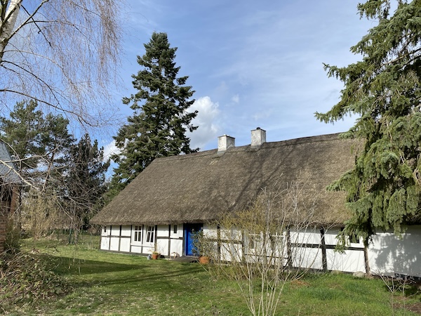 eichhof-cottage im fruehling