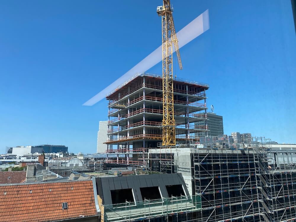 Hochhäuser im Bau, Europacenter im Hintergrund