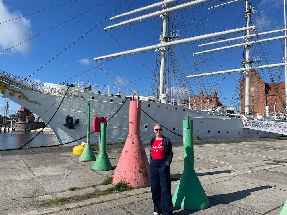 Susanne in Stralsund vor Gorch Fock