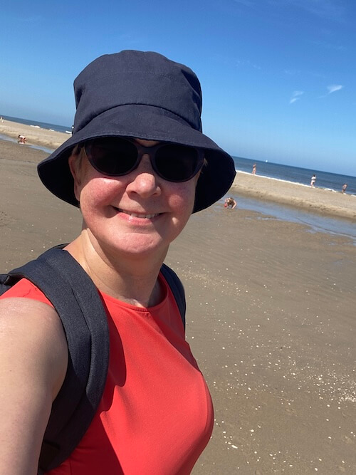 Susanne im Beachoffice