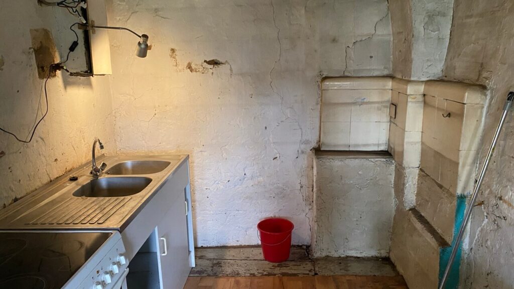 Teichhof Küche ausgeräumt